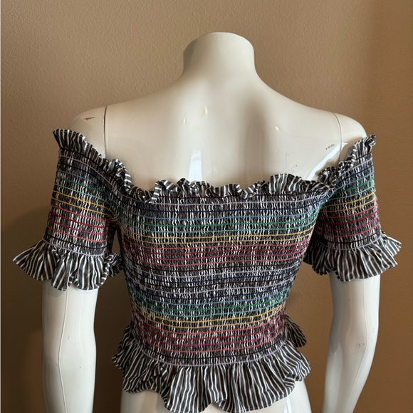WAYF smocked grey/rainbow crop top - Picture 4 of 9